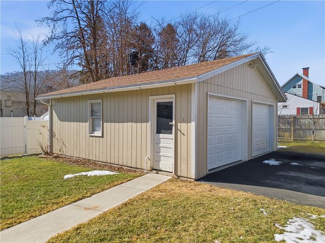 117 Reynolds Avenue, Corning City, NY 14830