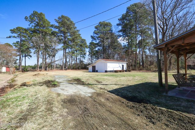 580 Koonce Fork Road, Richlands, NC 28574