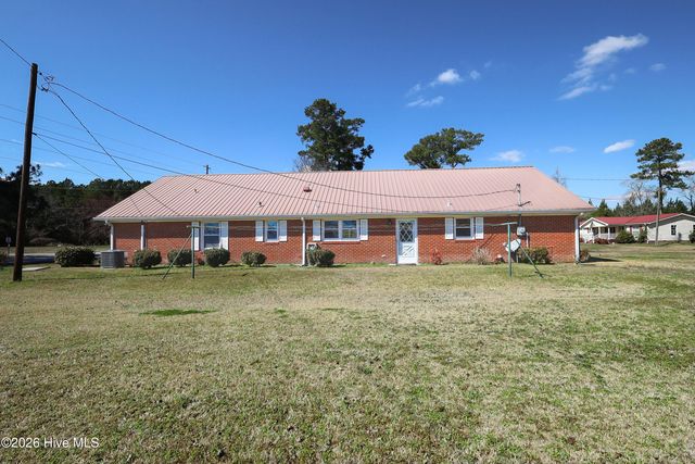 580 Koonce Fork Road, Richlands, NC 28574