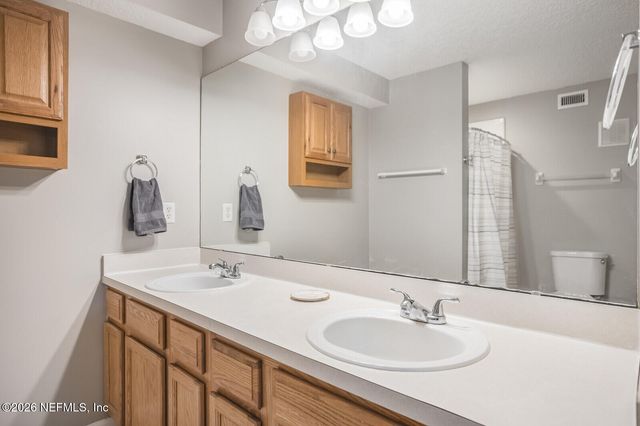 13715 RICHMOND PARK Drive 903, Jacksonville, FL 32224