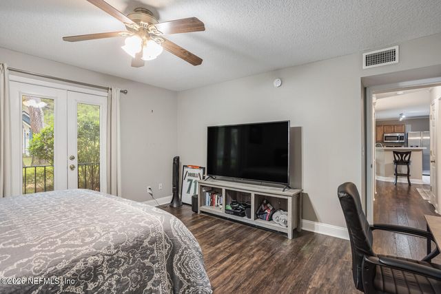 13715 RICHMOND PARK Drive 903, Jacksonville, FL 32224
