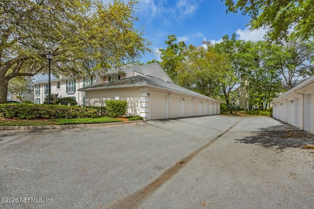 13715 RICHMOND PARK Drive 903, Jacksonville, FL 32224