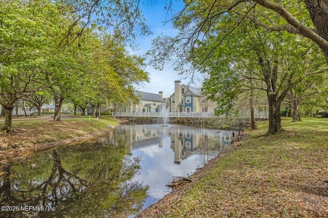 13715 RICHMOND PARK Drive 903, Jacksonville, FL 32224