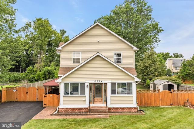 8604 WOODLAWN CT, Alexandria, VA 22309