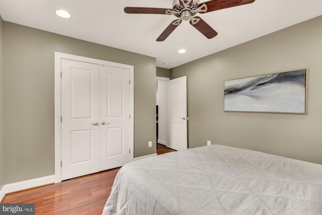 8604 WOODLAWN CT, Alexandria, VA 22309