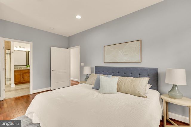 8604 WOODLAWN CT, Alexandria, VA 22309
