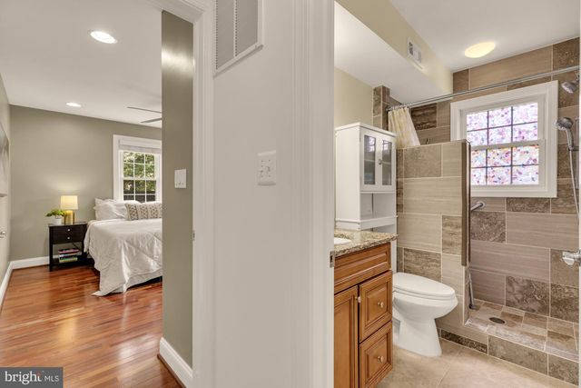 8604 WOODLAWN CT, Alexandria, VA 22309