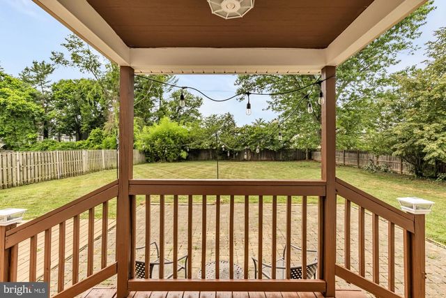 8604 WOODLAWN CT, Alexandria, VA 22309
