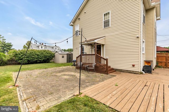 8604 WOODLAWN CT, Alexandria, VA 22309