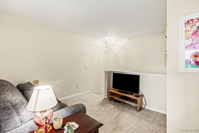 332 Brigg Street, Howell, MI 48855