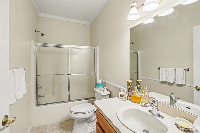 332 Brigg Street, Howell, MI 48855
