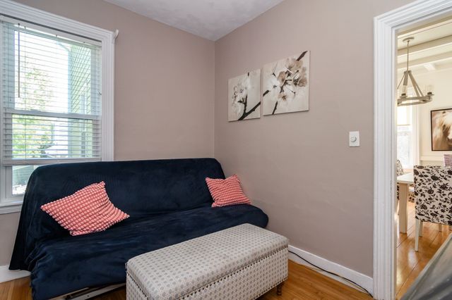 164 Union St, Natick, MA 01760
