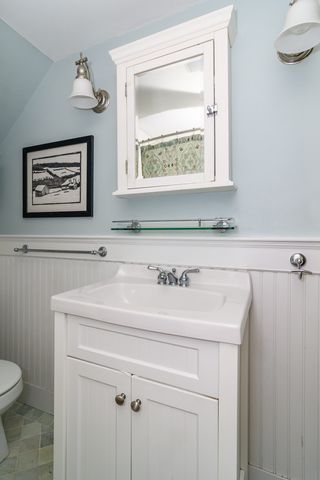 164 Union St, Natick, MA 01760