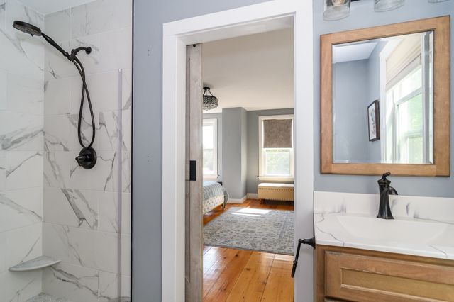 164 Union St, Natick, MA 01760