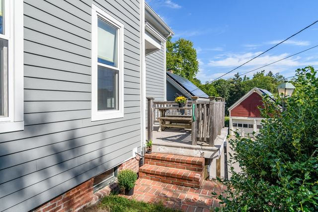 164 Union St, Natick, MA 01760