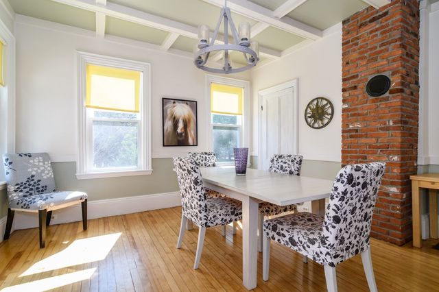 164 Union St, Natick, MA 01760