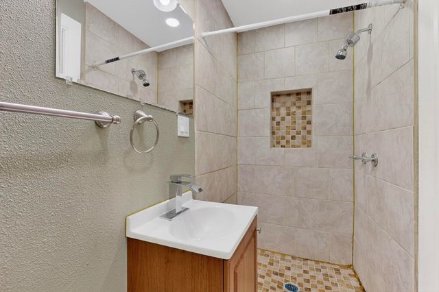 7719 Mary Dan Drive, Dallas, TX 75217