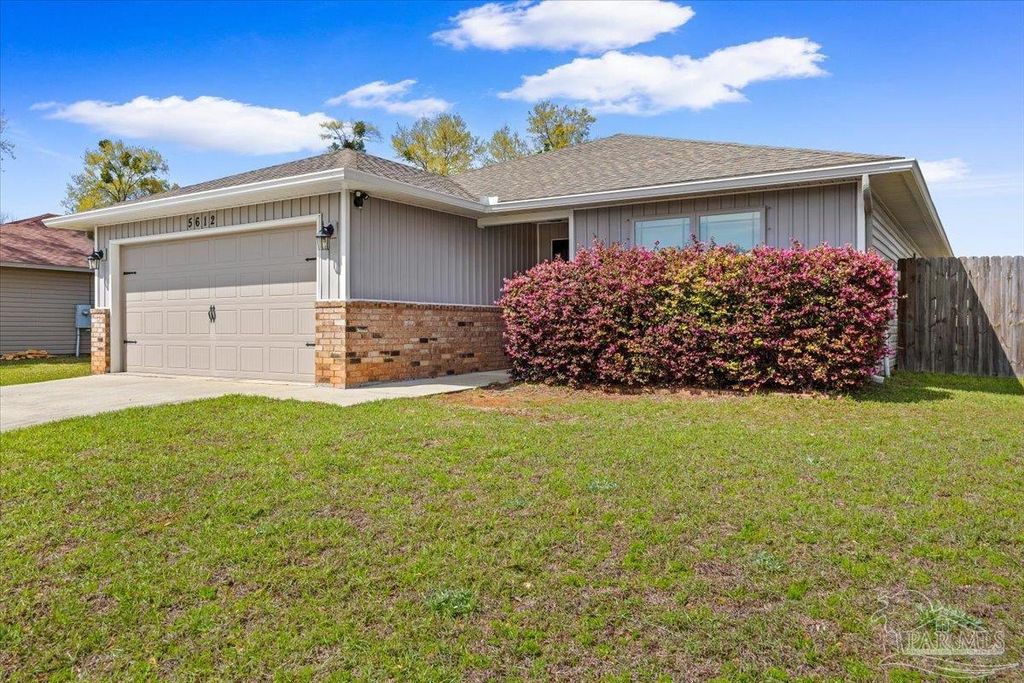 5612 Peach Dr, Pace, FL 32571