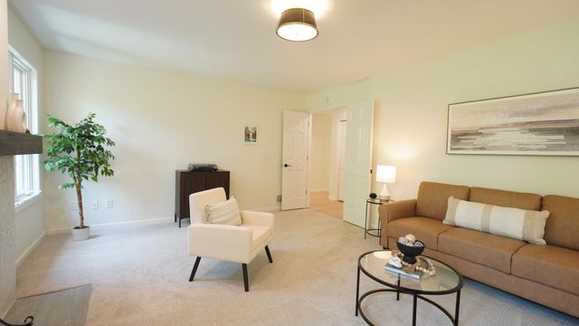 10725 Purdey Road, Eden Prairie, MN 55347