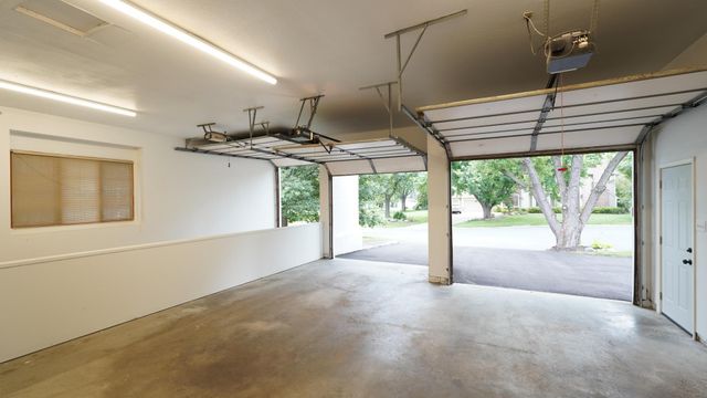 10725 Purdey Road, Eden Prairie, MN 55347