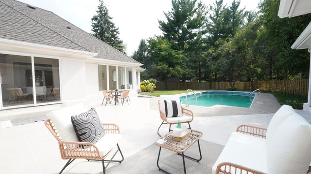 10725 Purdey Road, Eden Prairie, MN 55347