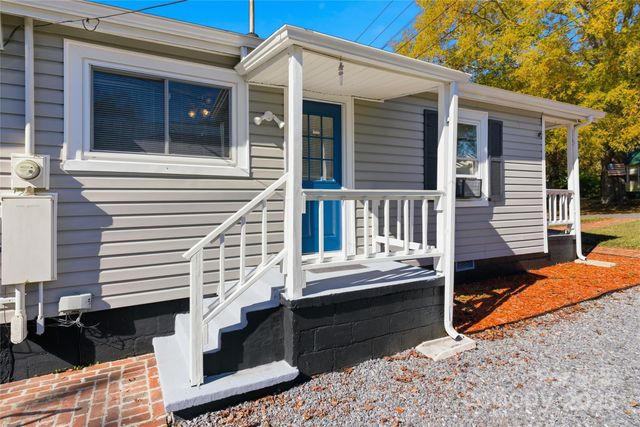 116 E Boston Avenue, Bessemer City, NC 28016