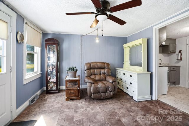 116 E Boston Avenue, Bessemer City, NC 28016