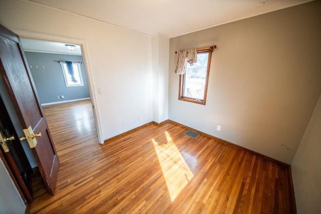 1228 4th St NE, Rochester, MN 55906