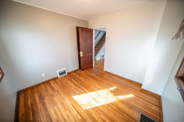 1228 4th St NE, Rochester, MN 55906