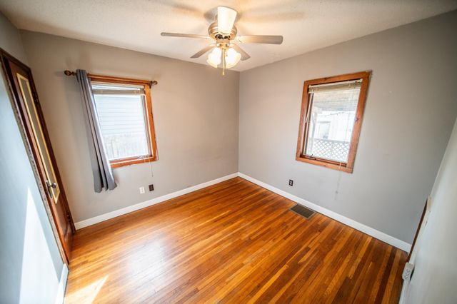 1228 4th St NE, Rochester, MN 55906