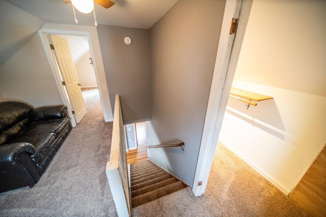 1228 4th St NE, Rochester, MN 55906