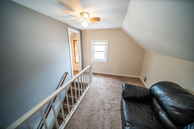 1228 4th St NE, Rochester, MN 55906