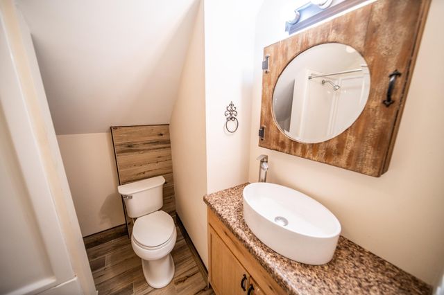 1228 4th St NE, Rochester, MN 55906