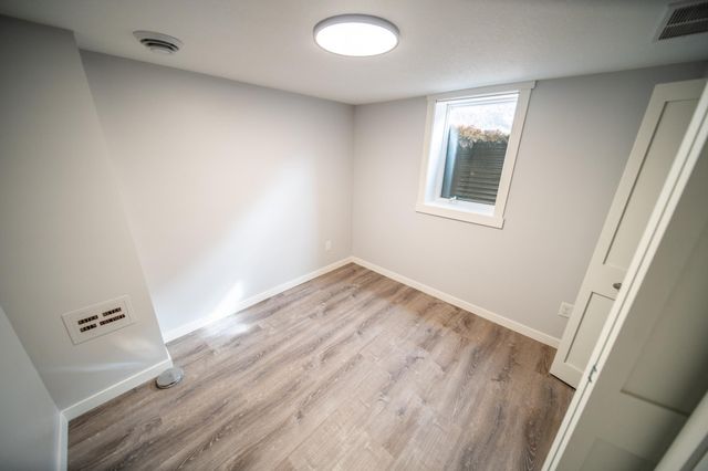 1228 4th St NE, Rochester, MN 55906