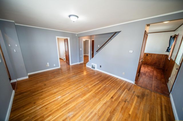 1228 4th St NE, Rochester, MN 55906