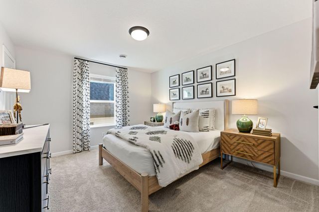 1036 Adamstown Drive, Rosemount, MN 55068