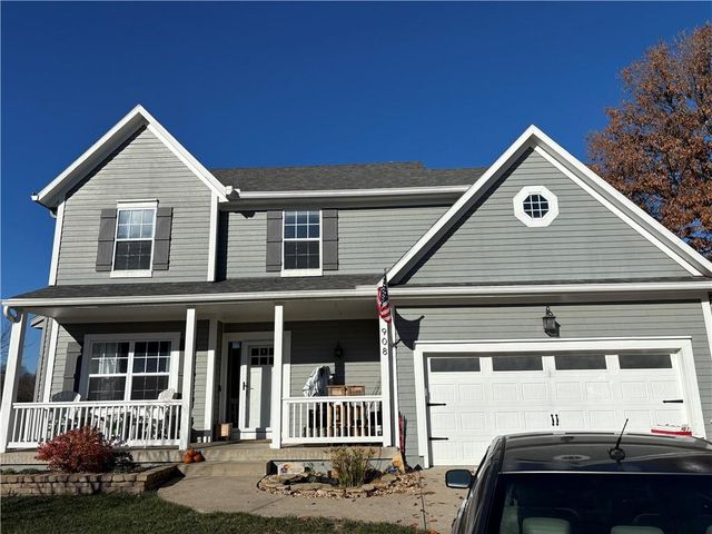 908 N 2nd St Street E, Louisburg, KS 66053