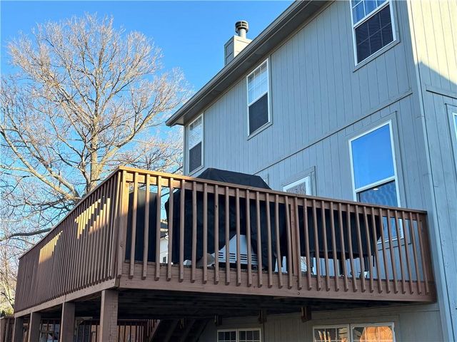 908 N 2nd St Street E, Louisburg, KS 66053