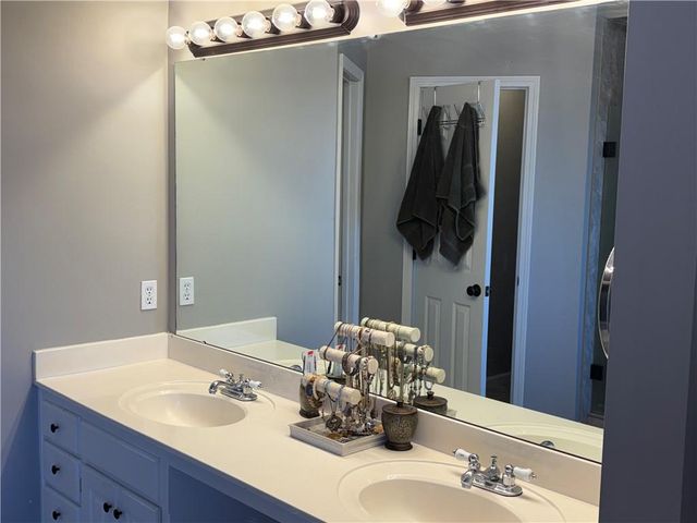 908 N 2nd St Street E, Louisburg, KS 66053