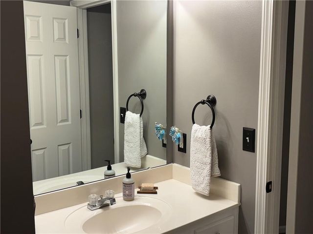 908 N 2nd St Street E, Louisburg, KS 66053