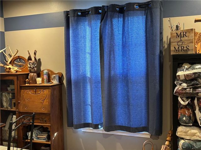 908 N 2nd St Street E, Louisburg, KS 66053