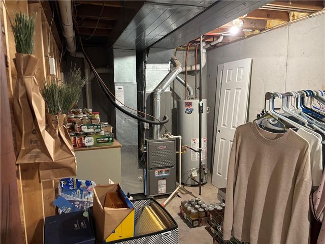 908 N 2nd St Street E, Louisburg, KS 66053