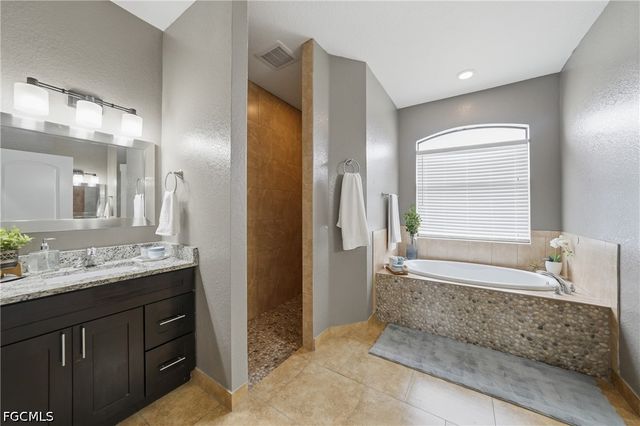 1480 Wise DR, North Port, FL 34286