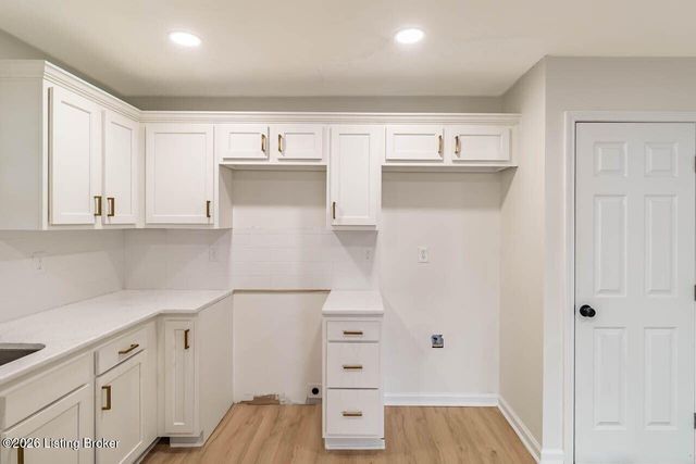 8607 Moody Rd, Louisville, KY 40219