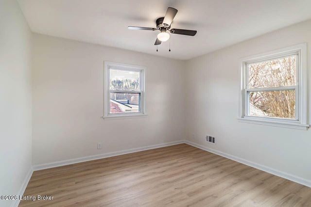 8607 Moody Rd, Louisville, KY 40219