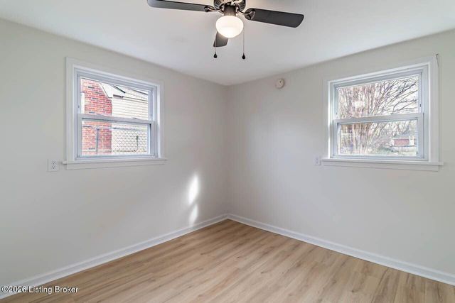 8607 Moody Rd, Louisville, KY 40219