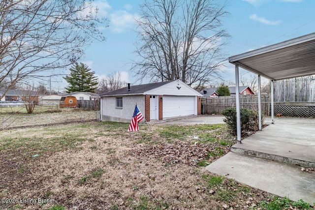 8607 Moody Rd, Louisville, KY 40219