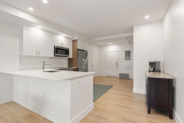 1948-1950 Washington St 2G, Boston, MA 02118