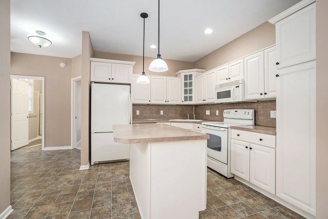 1092 Kensington Street NW, Grand Rapids, MI 49534