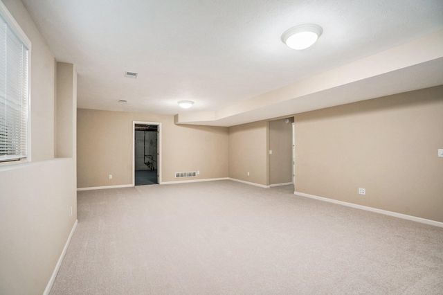 1092 Kensington Street NW, Grand Rapids, MI 49534